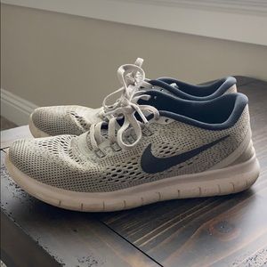 Grey Nike Free Runs Size 7 Women’s